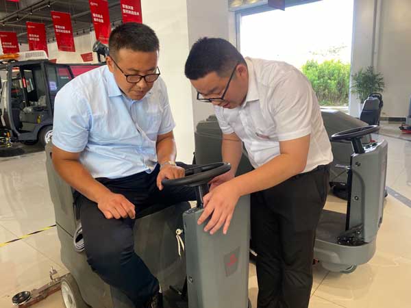 揚子清潔設(shè)備維護保養(yǎng)方式方法 揚子清潔設(shè)備維護保養(yǎng)方式方法