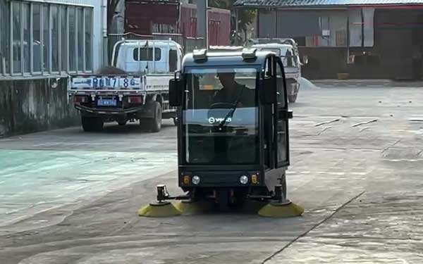 掃地機(jī)工作中斷電是怎么回事?怎么解決? 掃地機(jī)工作中斷電是怎么回事?怎么解決?