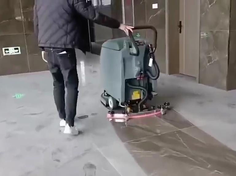 揚(yáng)子洗地機(jī)