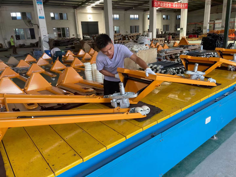 購(gòu)買(mǎi)叉車(chē)前要問(wèn)的3個(gè)重要問(wèn)題