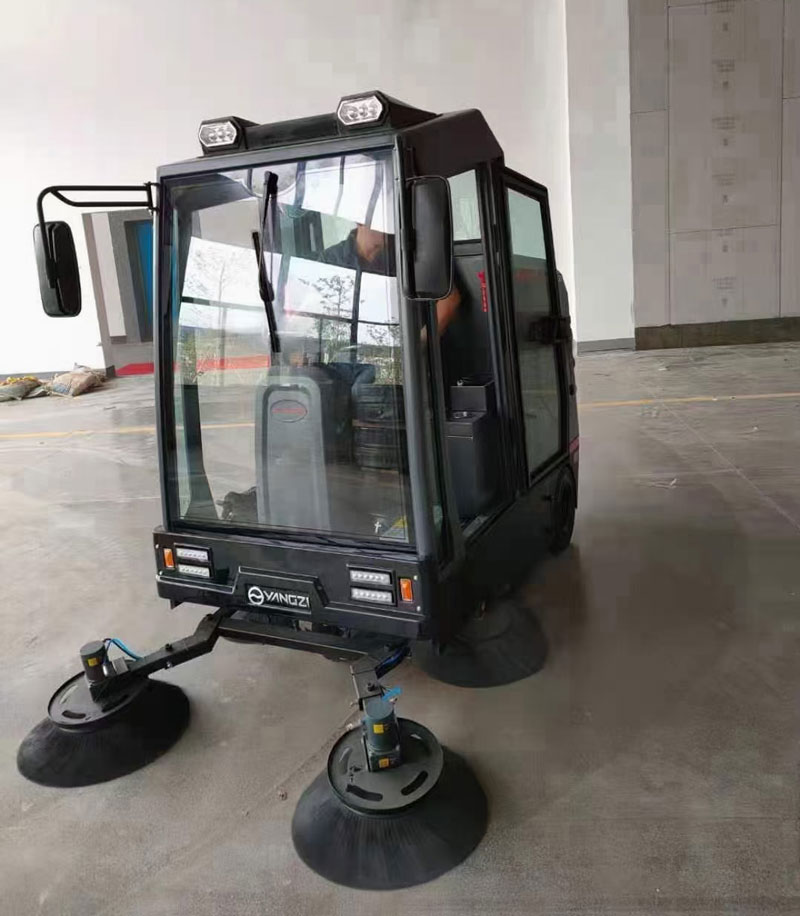 電動掃地車在物業公司使用有哪些優勢 電動掃地車在物業公司使用有哪些優勢